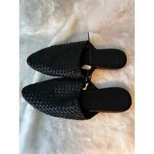 Universal Thread Womens Black Woven Pointed Toe Mules Slides Size 7.5 Flat Shoes